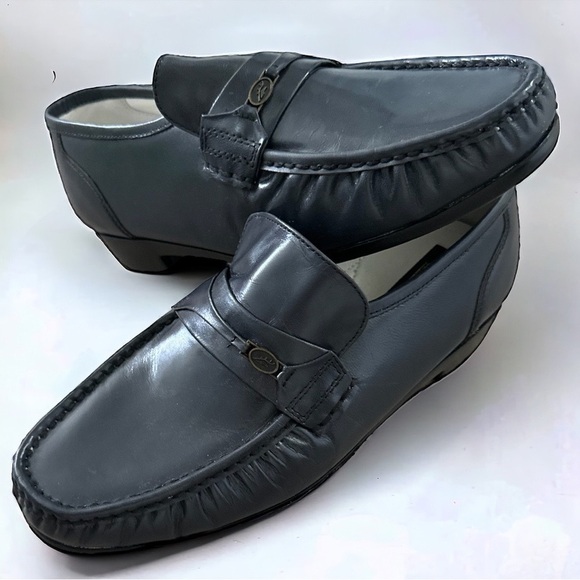 Deer Stags Men’s Leather Blue Loafers sz 12 Wide - Picture 1 of 14